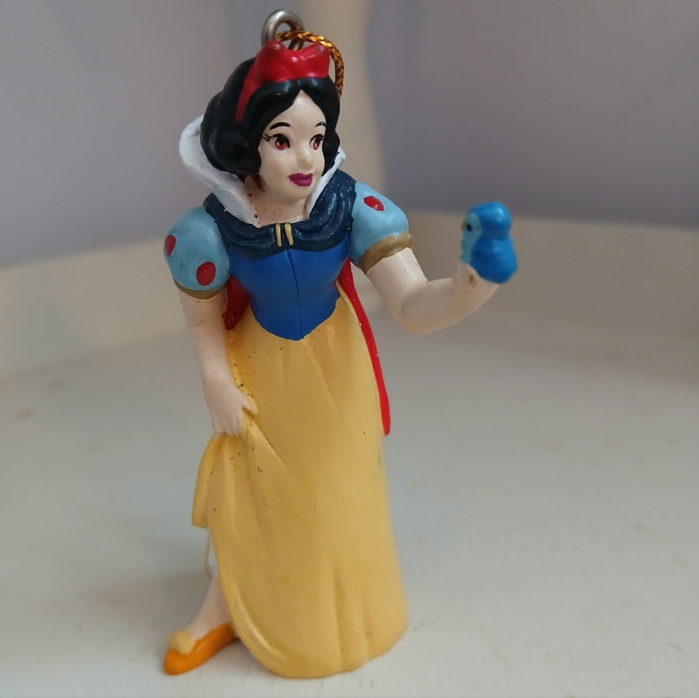 ​Disney Snow White Christmas Ornament Holding Bluebird Princess Collectible